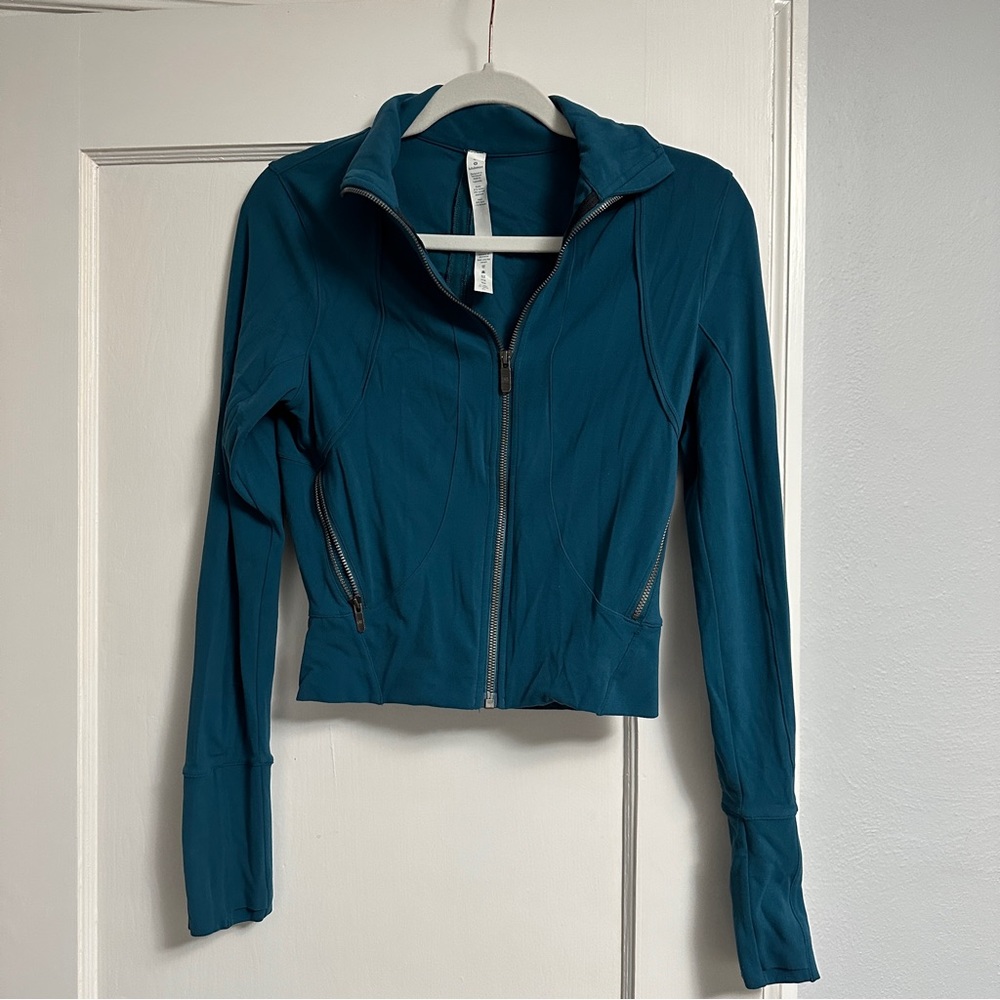 Lululemon Cropped Define Jacket size 6